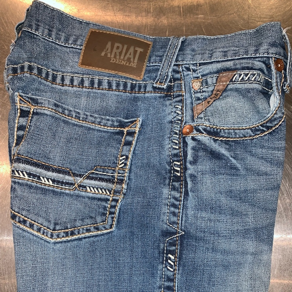 Ariat M5 Straight Slim